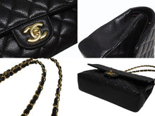 Load image into Gallery viewer, 極美品 CHANEL シャネル マトラッセ25 Wフラップ チェーンショルダーバッグ 23番台 キャビアスキン ブラック ゴールド金具 中古 4b005265