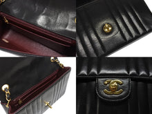 Load image into Gallery viewer, 極美品 CHANEL シャネル マドモアゼル22 Sフラップ Sチェーンショルダーバッグ 2番台 ココマーク ラムスキン ブラック 中古 4b005267