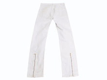 Load image into Gallery viewer, VLONE ヴィーロン フレアデニムパンツ ジップ 変形 YKKジップ ホワイト メンズ サイズM 良品 中古 4b005269