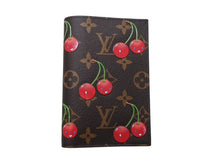 画像をギャラリービューアに読み込む, 新品未使用 LOUIS VUITTON ルイヴィトン クーヴェルテュール パスポール NM パスポートケース M13424 モノグラム チェリー 新作 中古 4b005278