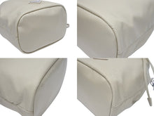 画像をギャラリービューアに読み込む, 極美品 PRADA プラダ ハンドバッグ 巾着型 ロゴプレート Re-Nylon ポーチ 1NS369 ナイロン ベージュ 中古 4b005304