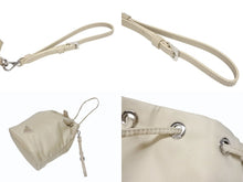 画像をギャラリービューアに読み込む, 極美品 PRADA プラダ ハンドバッグ 巾着型 ロゴプレート Re-Nylon ポーチ 1NS369 ナイロン ベージュ 中古 4b005304