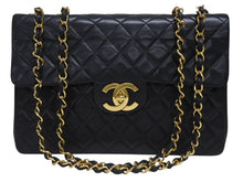 Load image into Gallery viewer, CHANEL シャネル デカマトラッセ チェーンショルダーバッグ シングルフラップ 2番台 ブラック ゴールド金具 美品 中古 4b005317