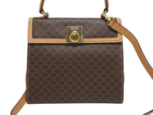 画像をギャラリービューアに読み込む, CELINE セリーヌ ハンドバッグ ショルダーバッグ 2WAY M 14 マカダム柄 PVC レザー ブラウン ゴールド金具 美品 中古 4b005319