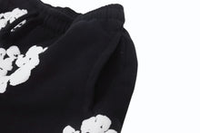 Load image into Gallery viewer, 新品同様 DENIM TEARS デニムティアーズ スウェットパンツ キッズ用 RN162838 ブラック コットン サイズ4Y 中古 4b005353