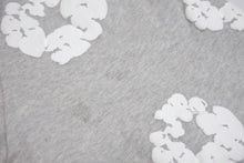 Load image into Gallery viewer, 新品同様 DENIM TEARS デニムティアーズ スウェットパンツ コットンリース プリント キッズ用 RN162838 グレー コットン サイズ4Y 中古 4b005357