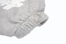 Load image into Gallery viewer, 新品同様 DENIM TEARS デニムティアーズ スウェットパンツ コットンリース プリント キッズ用 RN162838 グレー コットン サイズ4Y 中古 4b005357
