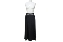 Load image into Gallery viewer, 極美品 MIUMIU ミュウミュウ Crepe de chine pleated midi skirt プリーツ ロングスカート MG1937 サイズ38 ブラック 中古 4b005383