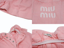 Load image into Gallery viewer, 極美品 MIUMIU ミュウミュウ デニムショーツ ショートパンツ MP1565 1Z7Y サイズ38 ピンク ロゴプリント 中古 4b005384