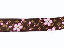 画像をギャラリービューアに読み込む, 極美品 LOUIS VUITTON ルイヴィトン 村上隆 バンドーBB スカーフ チェリーブロッサム モノグラム M96084 シルク ブラウン 中古 4b005388