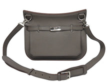 Load image into Gallery viewer, 極美品 HERMES エルメス ショルダーバッグ ジプシエール28 □O シルバー金具 エタン バイカラー トリヨンクレマンス 中古 4b005442