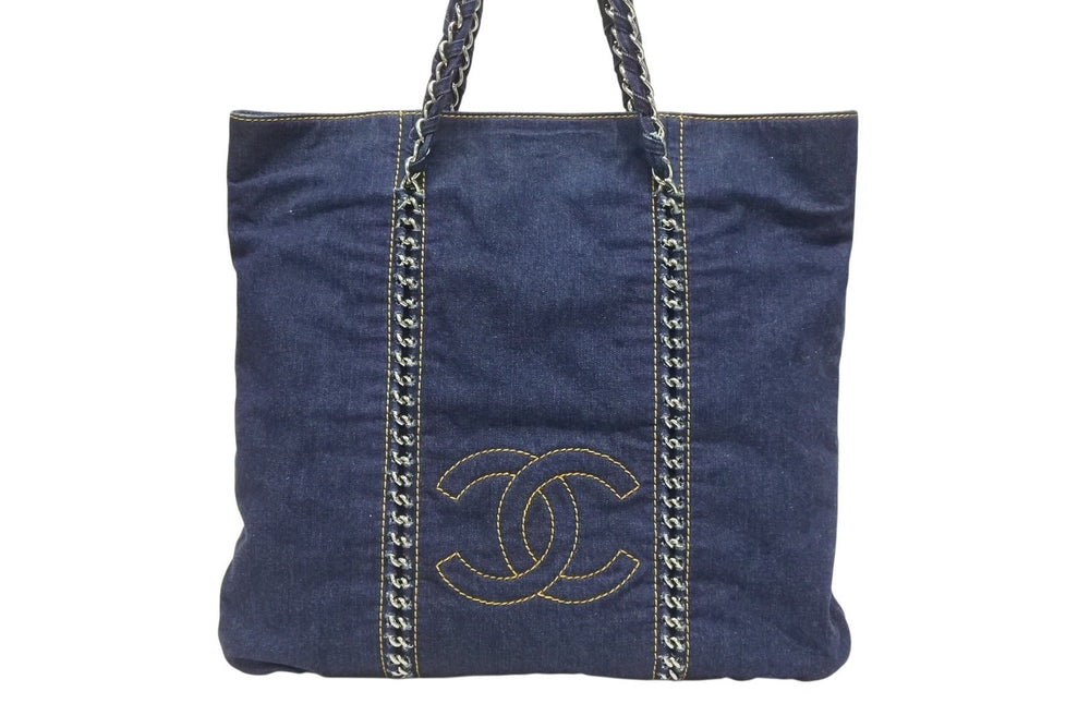 極美品 CHANEL シャネル ラグジュアリーライン チェーントートバッグ 10番台 ココマーク ステッチ デニム ネイビー シルバー金具 中古 4b005451