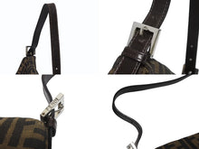 画像をギャラリービューアに読み込む, FENDI フェンディ ハンドバッグ ズッカ柄 マンマバケット ブラウン キャンバス レザー 26424 シルバー金具 美品 中古 4b005452