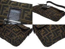 画像をギャラリービューアに読み込む, FENDI フェンディ ハンドバッグ ズッカ柄 マンマバケット ブラウン キャンバス レザー 26424 シルバー金具 美品 中古 4b005452