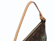 画像をギャラリービューアに読み込む, 新品同様品 LOUIS VUITTON ルイヴィトン ポシェット アクセソワール ブラウン モノグラム チェリー 村上隆 M95008 中古 4b005463