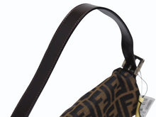 画像をギャラリービューアに読み込む, 極美品 FENDI フェンディ ハンドバッグ ズッカ柄 マンマバケット ブラウン キャンバス レザー 25124 シルバー金具 中古 4b005465
