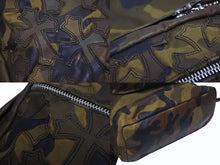 Load image into Gallery viewer, 極美品 CHROME HEARTS クロムハーツ 7THグレード カモフラージュ リュック セメタリー クロスパッチ レザー カモ柄 迷彩 シルバー925 中古 4b005499