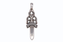 Load image into Gallery viewer, 極美品 CHROME HEARTS クロムハーツ LARGE DAGGER ラージダガー 39.4g ペンダント トップ シルバー925 中古 4b005503