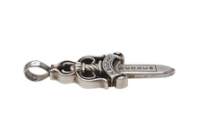 Load image into Gallery viewer, 極美品 CHROME HEARTS クロムハーツ LARGE DAGGER ラージダガー 39.4g ペンダント トップ シルバー925 中古 4b005503