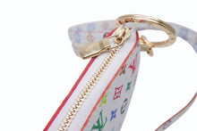 画像をギャラリービューアに読み込む, 新品未使用 LOUIS VUITTON ルイヴィトン LVxTM スマホ フォンホルダー 村上隆 2025SS ホワイト マルチカラー PVC ゴールド金具 中古 4b005530