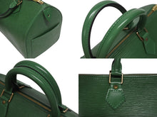 Load image into Gallery viewer, LOUIS VUITTON ルイヴィトン スピーディ30 ハンドバッグ M43004 カバン エピ グリーン レザー 美品 中古 4b005568
