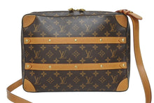 画像をギャラリービューアに読み込む, LOUIS VUITTON ルイヴィトン モノグラム ショルダーバッグ レガシー ソフトトランク メッセンジャーPM M68494 ブラウン 美品 中古 4b005625