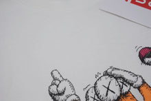 画像をギャラリービューアに読み込む, UNIQLO ユニクロ ｘ KAWS カウズ コラボ 半袖Tシャツ ホワイト サイズ XL 中古4b005650