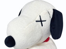 画像をギャラリービューアに読み込む, 新品未使用 UNIQLO KAWS ユニクロ カウズ スヌーピー ぬいぐるみ ポリエステル オフホワイト サイズM 中古 4b005654