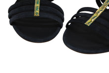 Load image into Gallery viewer, CHANEL シャネル ココマーク スウェード グラディエーターサンダル ストラップサンダル ネイビー サイズ37C 中古 美品 4b005658