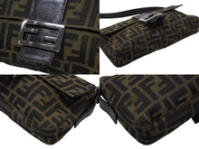 画像をギャラリービューアに読み込む, 極美品 FENDI フェンディ マンマバケット ワンショルダーバッグ 26424 ズッカ柄 キャンバス レザー ブラウン シルバー金具 中古 4b005677