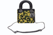 Load image into Gallery viewer, 新品未使用 Christian Dior クリスチャンディオール Lady Dior レディディオール スモール 2WAYバッグ 刺繍 サテン ブラック イエロー 中古 4b005678