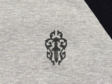 Load image into Gallery viewer, CHROME HEARTS クロムハーツ ラグラン長袖Tシャツ ONE SIZE ブラック グレー ダガー スクロールラベルロゴ アームロゴ 美品 中古 4b005687