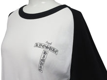 Load image into Gallery viewer, 極美品 CHROME HEARTS クロムハーツ ラグラン長袖Tシャツ サイズM 氷室京介コラボ Higher Than Heaven ブラック ホワイト 中古 4b005688