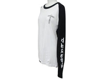 Load image into Gallery viewer, 極美品 CHROME HEARTS クロムハーツ ラグラン長袖Tシャツ サイズM 氷室京介コラボ Higher Than Heaven ブラック ホワイト 中古 4b005688