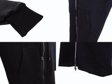 画像をギャラリービューアに読み込む, CHROME HEARTS × Bella Hadid クロムハーツ ベラハディッド イニシャルパッチロゴ ダガージップ レザー切り替えロング丈パーカー ブラック サイズXS 美品 中古 4b005693