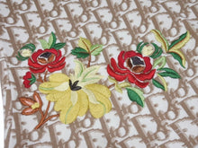 画像をギャラリービューアに読み込む, 極美品 Christian Dior クリスチャンディオール Vネック半袖Tシャツ 5E16155951 サイズ40 ガリアーノ期 トロッター 花刺繍 中古 4b005704