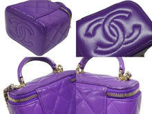 Load image into Gallery viewer, 極美品 CHANEL シャネル バニティ チェーンショルダーバッグ AP2198 2WAY ランダム番台 ココマーク ラムスキン パープル 中古 4b005710