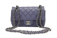 Load image into Gallery viewer, CHANEL シャネル ミニマトラッセ20 Sフラップ Wチェーンショルダーバッグ A69900 15番台 ココマーク ラムスキン パープル系 美品 中古 4b005711