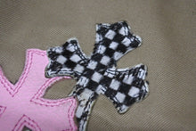 Load image into Gallery viewer, 極美品 CHROME HEARTS クロムハーツ カーペンター セメタリー クロスボール クロスパッチ パンツ サイズ30 ベージュ ピンク 中古 4b005728