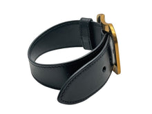 Load image into Gallery viewer, 新品同様品 MIUMIU ミュウミュウ バックル付 ブレスレット レザー メタル ブラック ゴールド金具 サイズM 中古 4b005740