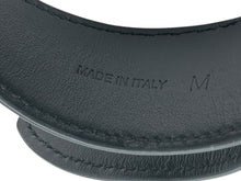 Load image into Gallery viewer, 新品同様品 MIUMIU ミュウミュウ バックル付 ブレスレット レザー メタル ブラック ゴールド金具 サイズM 中古 4b005740