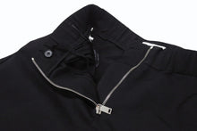 Load image into Gallery viewer, 極美品 JIL SANDER ジルサンダー パンツ ジップフライ ショーツ J52KA0009 JTN319 ウール ブラック サイズ32 中古 4b005749