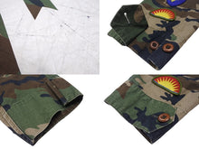 画像をギャラリービューアに読み込む, OFF WHITE オフホワイト Sahariana Jacket カモ柄 デニムジャケット デニムシャツ ワッペン 刺繍 迷彩 サイズS 美品 中古 4b005789