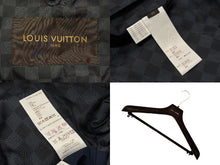 画像をギャラリービューアに読み込む, LOUIS VUITTON ルイヴィトン ダウンジャケット RM092M MPPK40PEJ サイズ50 ネイビー ダミエ グラフィット 美品 中古 4b005797