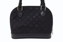 Load image into Gallery viewer, 極美品 LOUIS VUITTON ルイヴィトン モノグラムサテン リトル アルマ ミニハンドバッグ M92146 ブラック シルバー金具 中古 4b005834
