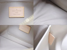 Load image into Gallery viewer, 極美品 LOUIS VUITTON ルイヴィトン ポシェット プラット ハンドバッグ M95278 モノグラム ミロワール ゴールド金具 中古 4b005836