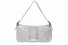 画像をギャラリービューアに読み込む, FENDI フェンディ ズッキーノ柄 マンマバケット グリッター ワンショルダーバッグ 8BR003 キャンバス シルバー シルバー金具 美品 中古 4b005843