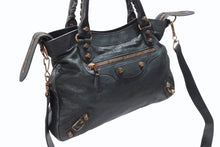 画像をギャラリービューアに読み込む, BALENCIAGA バレンシアガ City Giant シティ ジャイアント 2WAYバッグ ハンドバッグ ショルダーバッグ モスグリーン 美品 中古 4b005864