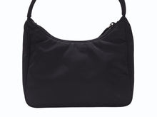 画像をギャラリービューアに読み込む, 極美品 PRADA プラダ ホーボー ワンショルダーバッグ MV515 トライアングルロゴ 三角ロゴプレート ナイロン ブラック 中古 4b005866