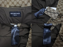 画像をギャラリービューアに読み込む, 極美品 BALENCIAGA × GUCCI バレンシアガ グッチ 22AW ハッカー プロジェクト BB柄 パファー ダウンジャケット YZERR私物 ベージュ サイズ46 681885 中古 4b005880